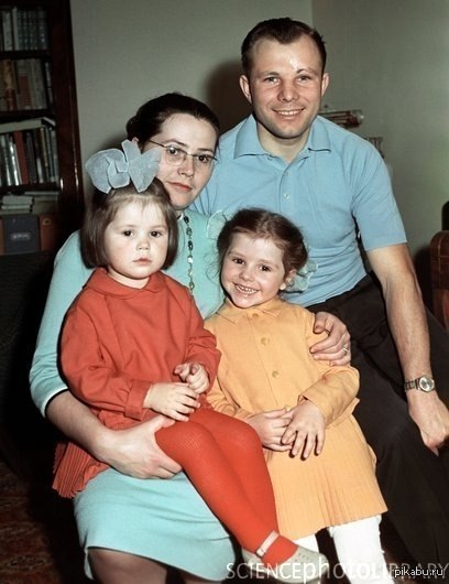 Жена Юрия Гагарина в молодости и сейчас - биография, дети
